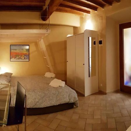 Apartament Tra Miracoli E Cavalieri Piza Zewnętrze zdjęcie